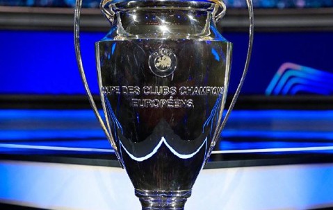 关于赛地聚焦——欧冠清晨热度飙升，洛杉矶湖人完成体检，质疑声仍在，医务组通报恢复的信息-yy易游体育