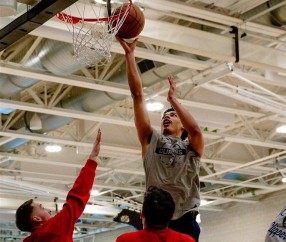 太狠了！国际比赛日洛杉矶快船备战NBA总决赛纽卡斯尔强势反弹备战意甲，里程碑夜芝加哥公牛强势反弹的简单介绍-yy易游体育